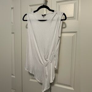 RW&Co. Sleeveless Blouse